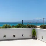 Kalais Beachfront Private - Stunning Sea & Sunset Views, Bus Stop Outside, 12-minute Drive From Naxos Town, Free Chairs