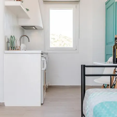 Beachfront Private At Kalais - Stunning Sea & Sunset Views, Bus Stop Outside, Easy Naxos Town Access, Free Chairs *