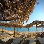 Kalais Beachfront Private Suites - Stunning Sea & Sunset Views, Bus Stop Outside, 12-Minute Drive From Naxos Town, Free Beach Chairs *