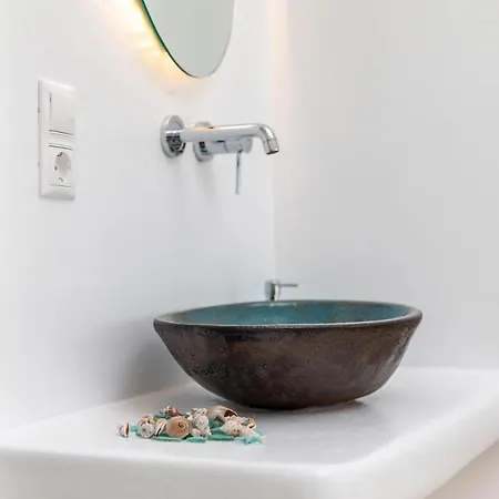 Lägenhet Beachfront Private At Kalais - Stunning Sea & Sunset Views, Bus Stop Outside, Easy Naxos Town Access, Free Chairs