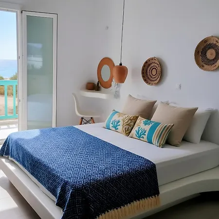 Kalais Beachfront - Stunning Sea & Sunset Views, Free Chairs, Bus Stop Outside, 12 Min From Naxos Town, 200 Mbps Wifi *