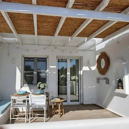 Appartement Kalais Beachfront Private Suites - Stunning Sea & Sunset Views, Bus Stop Outside, 12-Minute Drive From Naxos Town, Free Beach Chairs - Escape To Elysium *