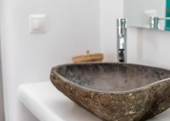 Kalais Beachfront Private Suites - Stunning Sea & Sunset Views, Bus Stop Outside, 12-Minute Drive From Naxos Town, Free Beach Chairs - Escape To Elysium * Pláka