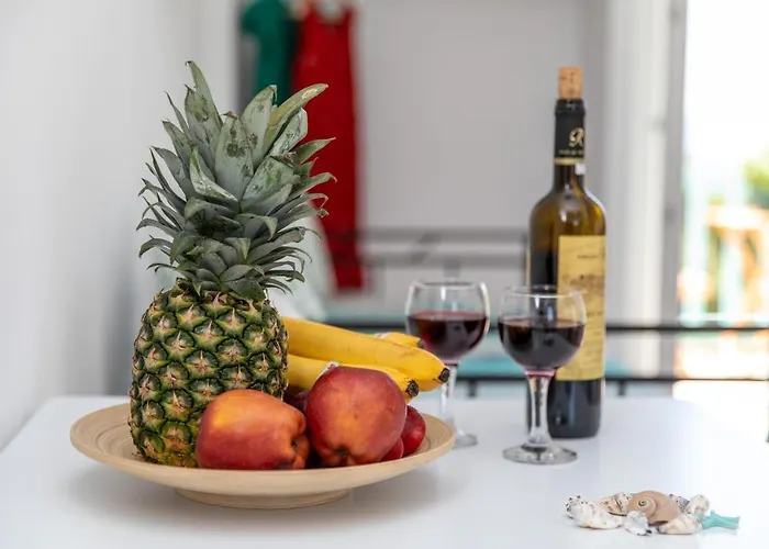 Appartement Kalais Beachfront Private Suites - Stunning Sea & Sunset Views, Bus Stop Outside, 12-Minute Drive From Naxos Town, Free Beach Chairs - Escape To Elysium *