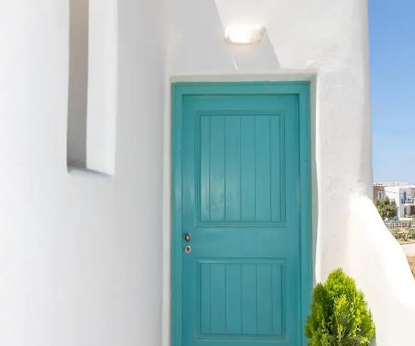 Kalais Beachfront Private Suites - Stunning Sea & Sunset Views, Bus Stop Outside, 12-Minute Drive From Naxos Town, Free Beach Chairs - Escape To Elysium Appartement