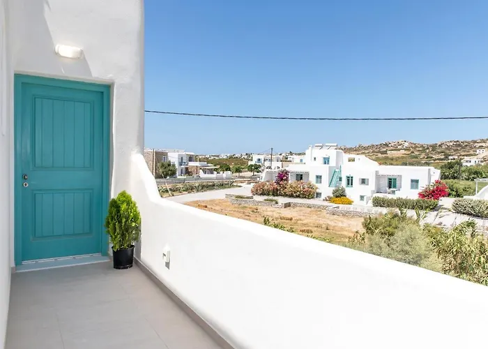 Kalais Beachfront Private Suites - Stunning Sea & Sunset Views, Bus Stop Outside, 12-Minute Drive From Naxos Town, Free Beach Chairs - Escape To Elysium Appartement Pláka
