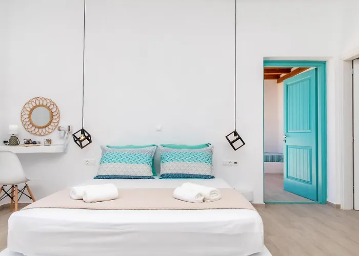 Appartement Kalais Beachfront Private Suites - Stunning Sea & Sunset Views, Bus Stop Outside, 12-Minute Drive From Naxos Town, Free Beach Chairs - Escape To Elysium *