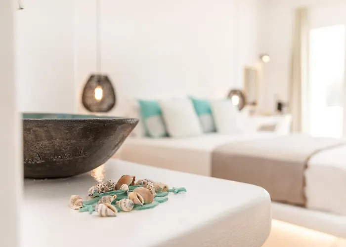 Appartement Kalais Beachfront Private Suites - Stunning Sea & Sunset Views, Bus Stop Outside, 12-Minute Drive From Naxos Town, Free Beach Chairs - Escape To Elysium Pláka