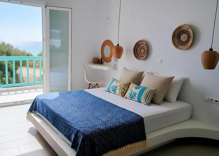 Kalais Beachfront Private Suites - Stunning Sea & Sunset Views, Bus Stop Outside, 12-Minute Drive From Naxos Town, Free Beach Chairs - Escape To Elysium *